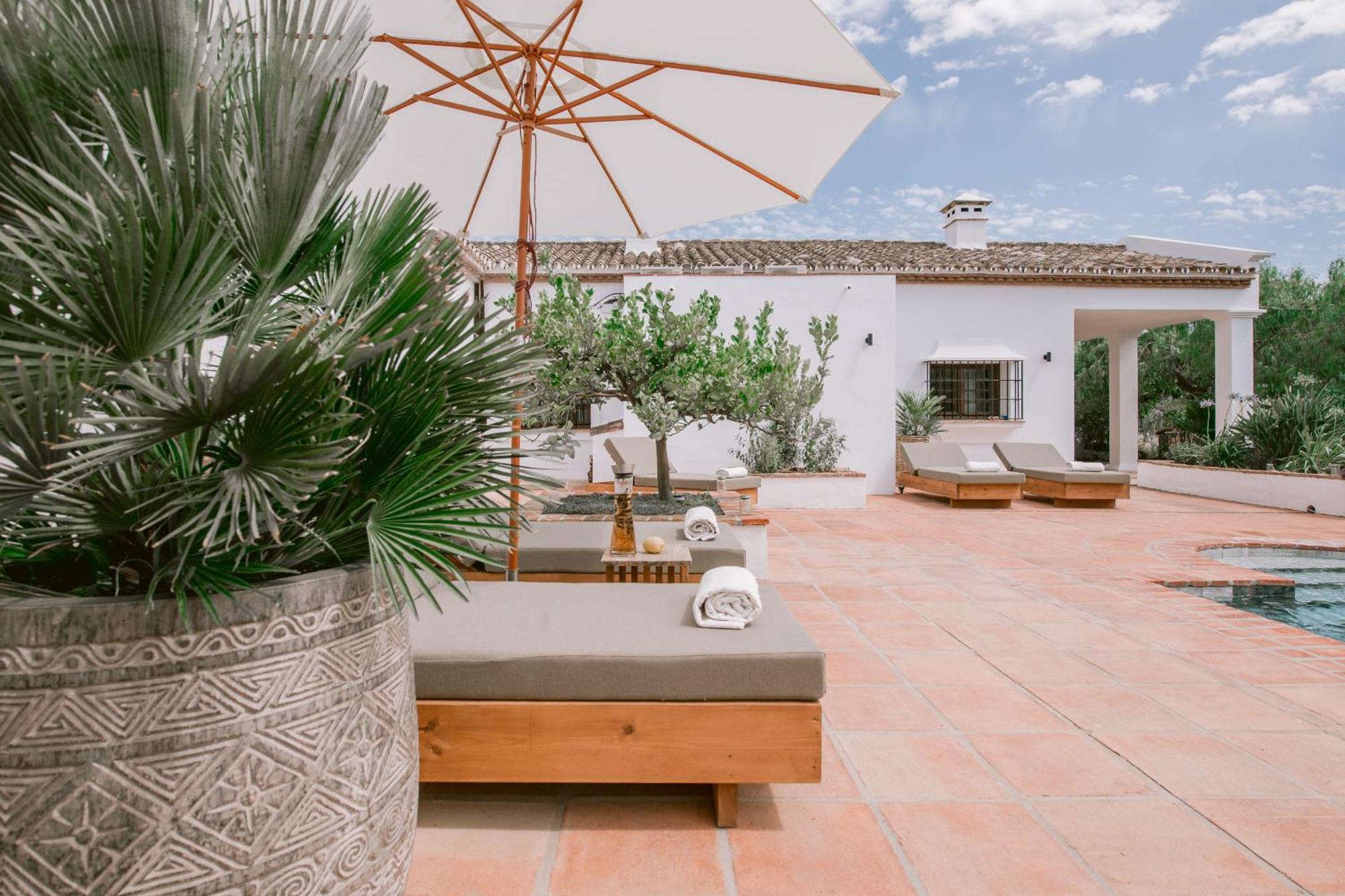 San Roque Suites De Monda Buitenkant foto